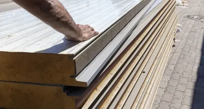 colocar tejados de palen sándwich a precio económico en Viveiro, Lugo