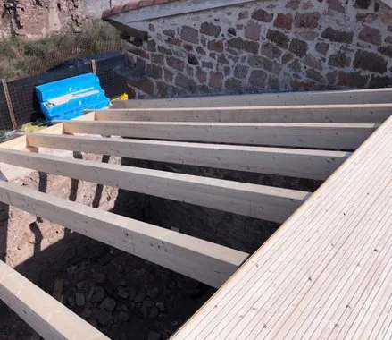 montaje de estructuras de madera para cubiertas en cospeito, lugo